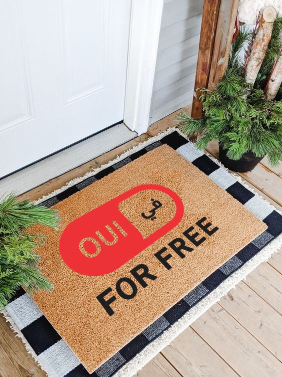 في Oui For Free Doormay
